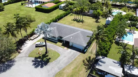 28242 SW 163rd Ct, Homestead, FL 33033