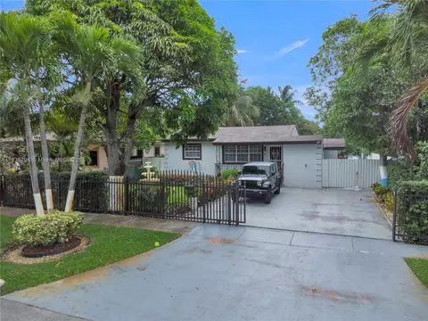 1340 NW 128th St, Miami, FL 33167