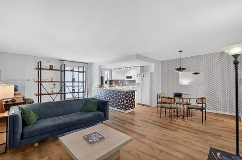 1340 Lincoln Rd #403, Miami Beach, FL 33139
