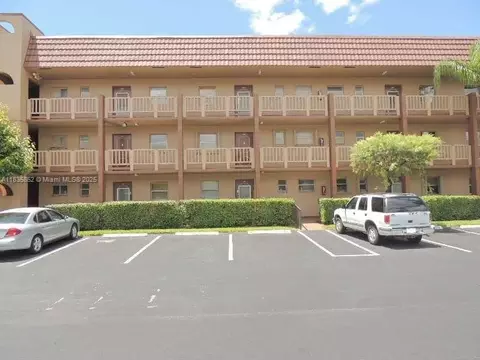 9800 Sunrise Lakes Blvd #309, Sunrise, FL 33322