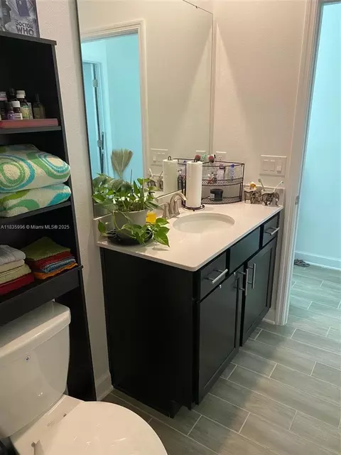 Bath - 2843 Darlington Oak Ln, Ocoee, FL 34761 photo 1 of 3
