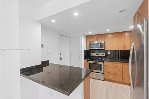 2333 Brickell Ave #1908, Miami, FL 33129 photo 4