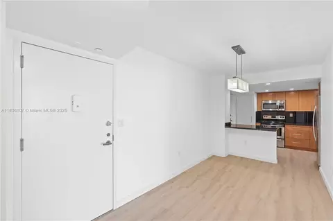 2333 Brickell Ave #1908, Miami, FL 33129 photo 3