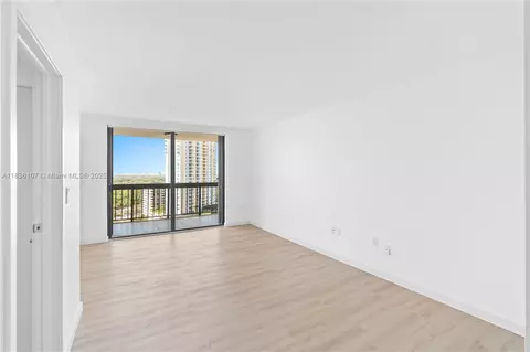 2333 Brickell Ave #1908, Miami, FL 33129 photo 10