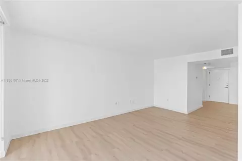 2333 Brickell Ave #1908, Miami, FL 33129 photo 15