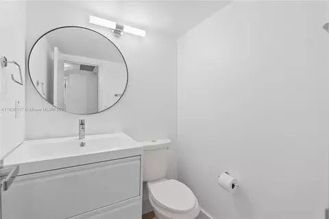 2333 Brickell Ave #1908, Miami, FL 33129 photo 8