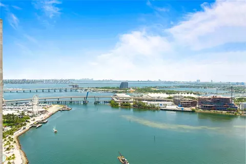335 S Biscayne Blvd #3410, Miami, FL 33131
