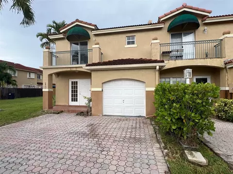 6865 SW 158th Pl, Miami, FL 33193