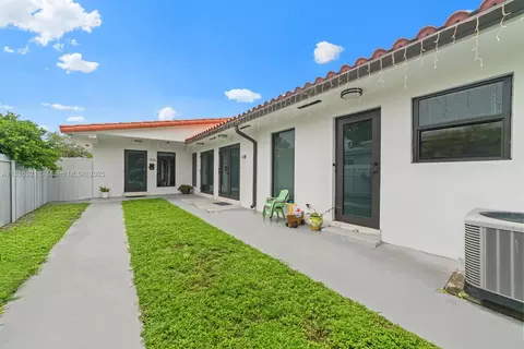 1136 NW 34th Ave, Miami, FL 33125