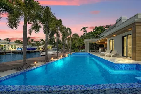 2340 Aqua Vista Blvd, Fort Lauderdale, FL 33301