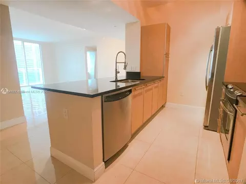 951 Brickell Ave #2405, Miami, FL 33131