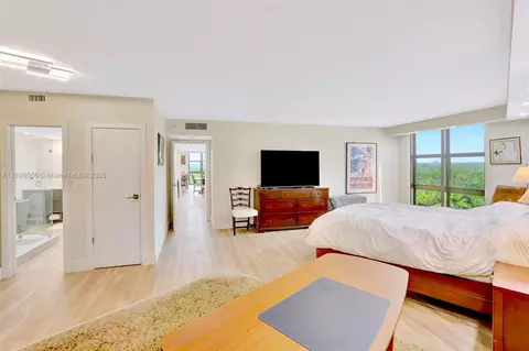 1121 Crandon Blvd #E708, Key Biscayne, FL 33149 photo 11