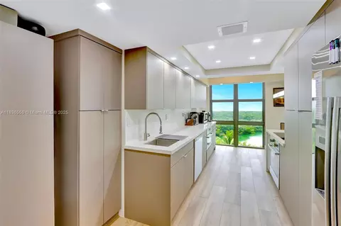 1121 Crandon Blvd #E708, Key Biscayne, FL 33149 photo 8