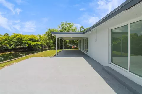 Exterior - 4808 Mango Dr, Tamarac, FL 33319 photo 3 of 3