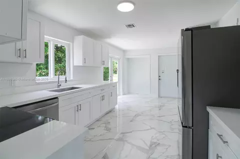Other - 4808 Mango Dr, Tamarac, FL 33319 photo 7 of 11
