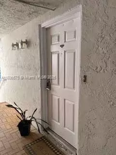 10441 Mahogany Key Cir #202, Miami, FL 33196