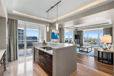 551 N Fort Lauderdale Beach Blvd #R2205, Fort Lauderdale, FL 33304