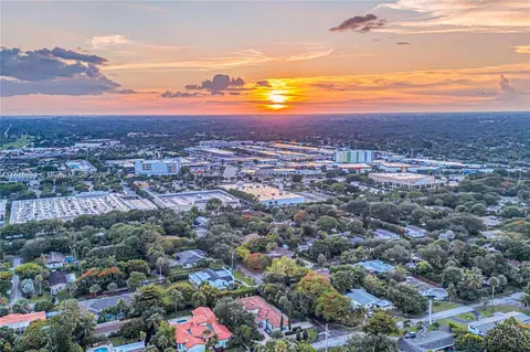 View/Area - 13400 SW 83rd Ave, Pinecrest, FL 33156 photo 1 of 3