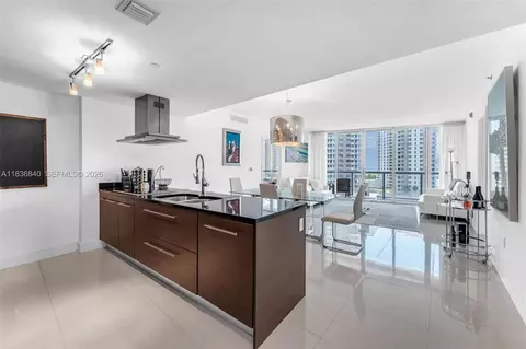 495 Brickell Ave #1022, Miami, FL 33131