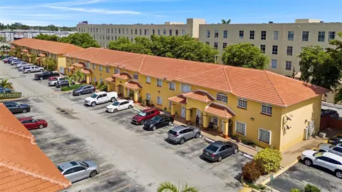 7506 W 20th Ave #206, Hialeah, FL 33016