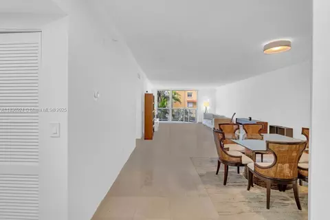 Dining - 8855 E Collins Ave #2F, Surfside, FL 33154 photo 5 of 8