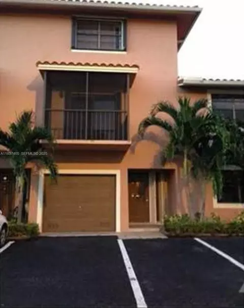 9850 Hammocks Blvd #107, Miami, FL 33196