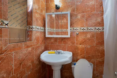 2515 SW 7th St, Miami, FL 33135 photo 9