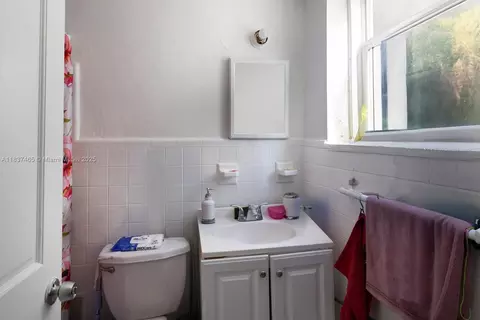 2515 SW 7th St, Miami, FL 33135 photo 11