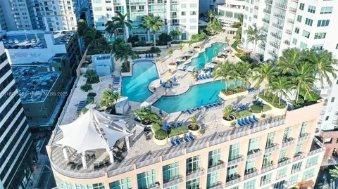 244 Biscayne Blvd #446, Miami, FL 33132