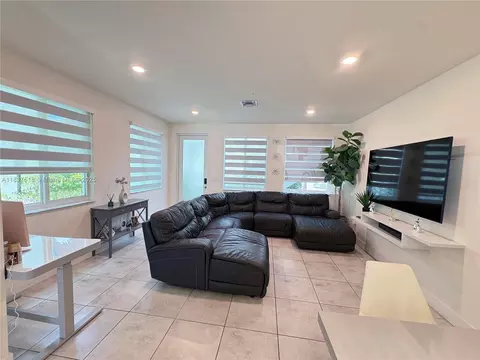 6421 NW 102nd Path #104, Doral, FL 33178