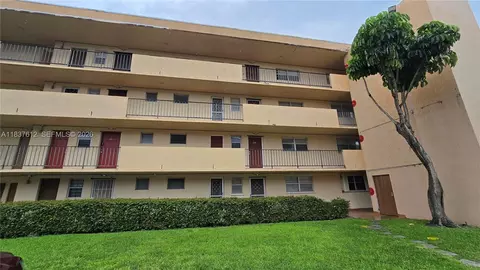 1450 NE 191st St #106, Miami, FL 33179