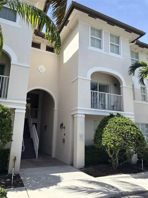 11605 NW 89th St #112, Doral, FL 33178
