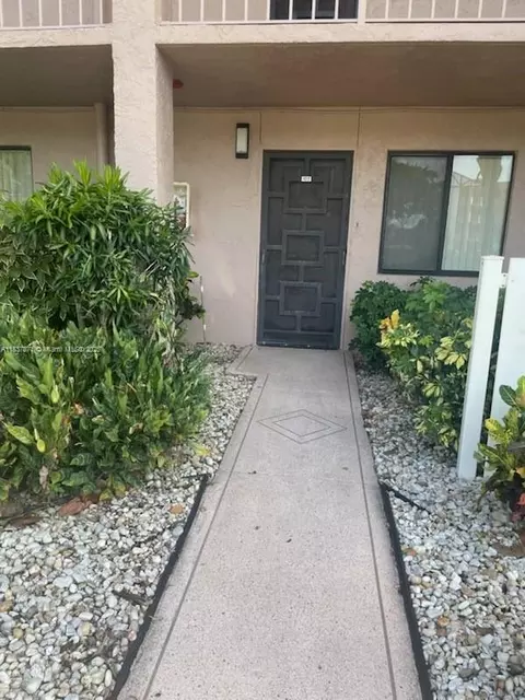 Undisclosed, Delray Beach, FL 33446