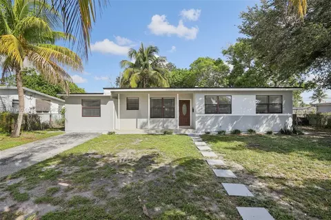 3371 SW 37th St, West Park, FL 33023