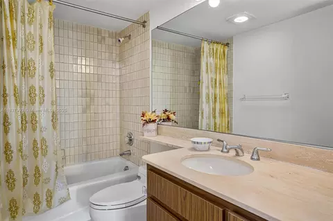 Bath - Undisclosed, Key Biscayne, FL 33149 photo 2 of 2