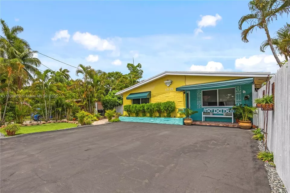  1535 NE 5th Ter, Fort Lauderdale, FL 33304 photo 2