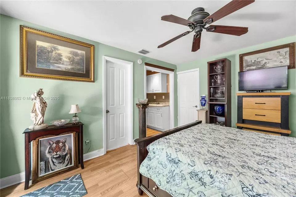  1535 NE 5th Ter, Fort Lauderdale, FL 33304 photo 7