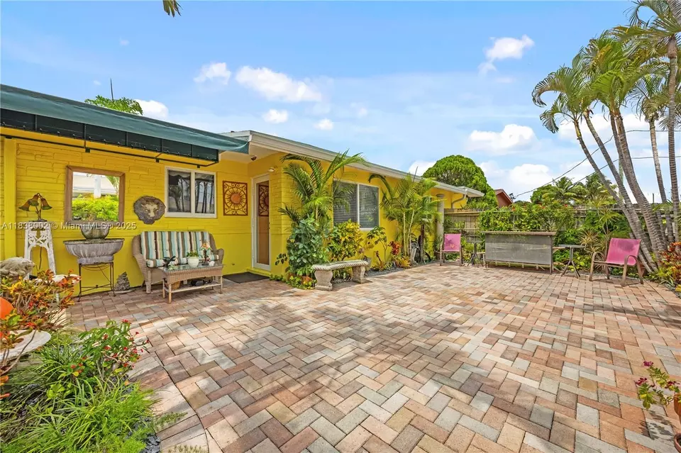  1535 NE 5th Ter, Fort Lauderdale, FL 33304 photo 4