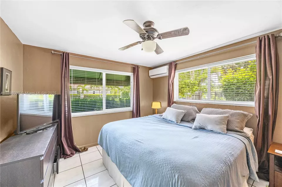  1535 NE 5th Ter, Fort Lauderdale, FL 33304 photo 37