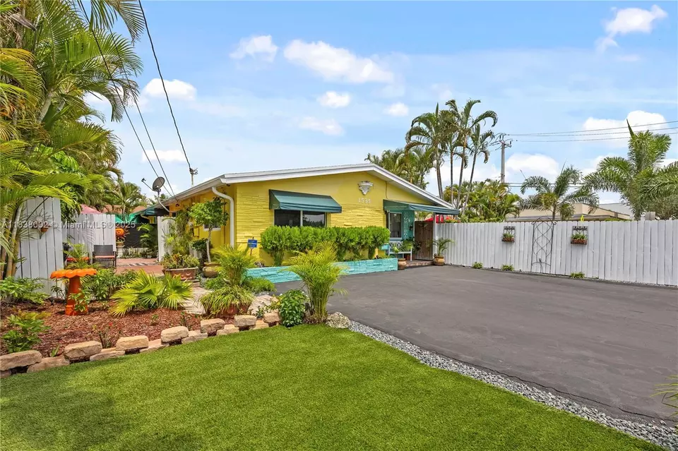  1535 NE 5th Ter, Fort Lauderdale, FL 33304 photo 3