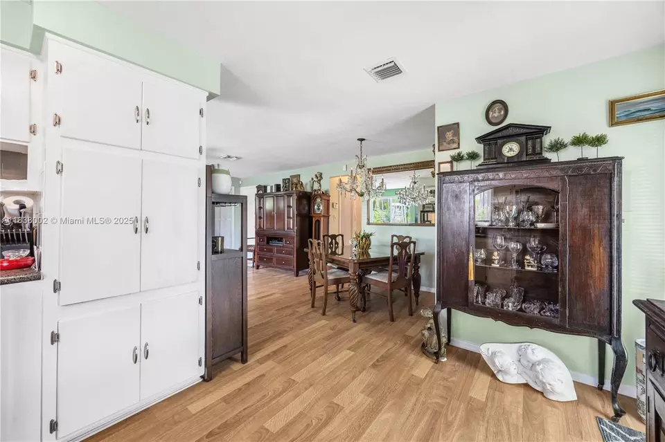 1535 NE 5th Ter, Fort Lauderdale, FL 33304 photo 16