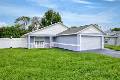 3012 King Dr, Sebring, FL 33870