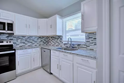 3012 King Dr, Sebring, FL 33870 photo 17