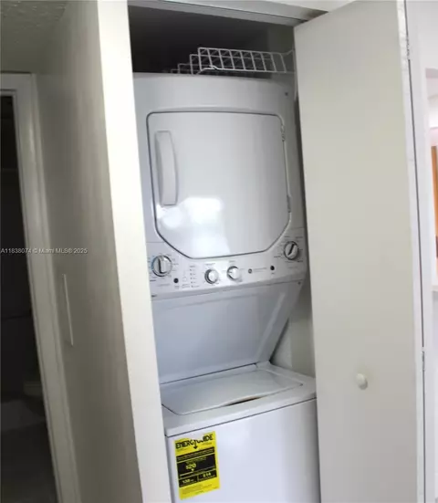 Other - 1075 W 68th St #110, Hialeah, FL 33014 photo 6 of 10