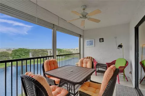 2215 Cypress Island Dr #707, Pompano Beach, FL 33069