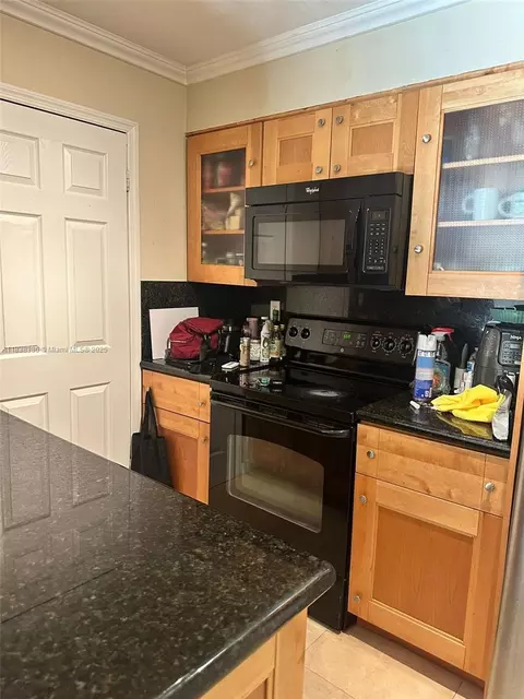 17455 NW 67th Ct #D-17, Hialeah, FL 33015 photo 3