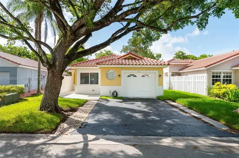 13412 NW 5th Ct, Plantation, FL 33325