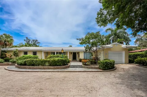 1022 Jefferson St, Hollywood, FL 33019