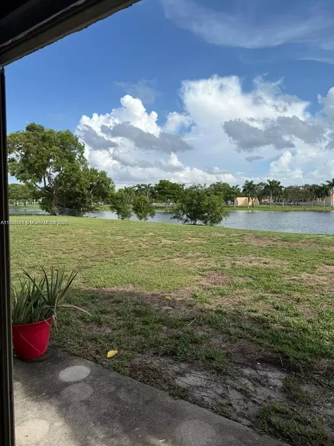 8560 N Sherman Cir #105, Miramar, FL 33025