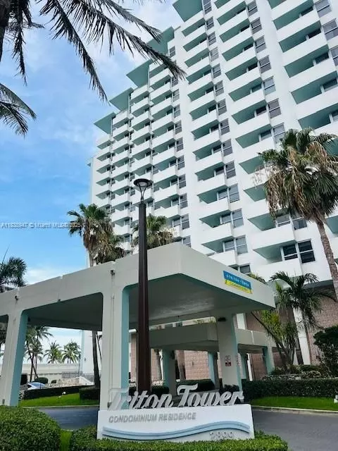 2899 Collins Ave #1504, Miami Beach, FL 33140